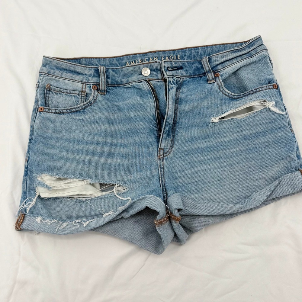 American Eagle Strigid Distressed Denim‎ Shorts Light Wash Blue Womens Size 10